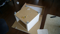 Training Ikea - cum sa construiesti o noptiera
